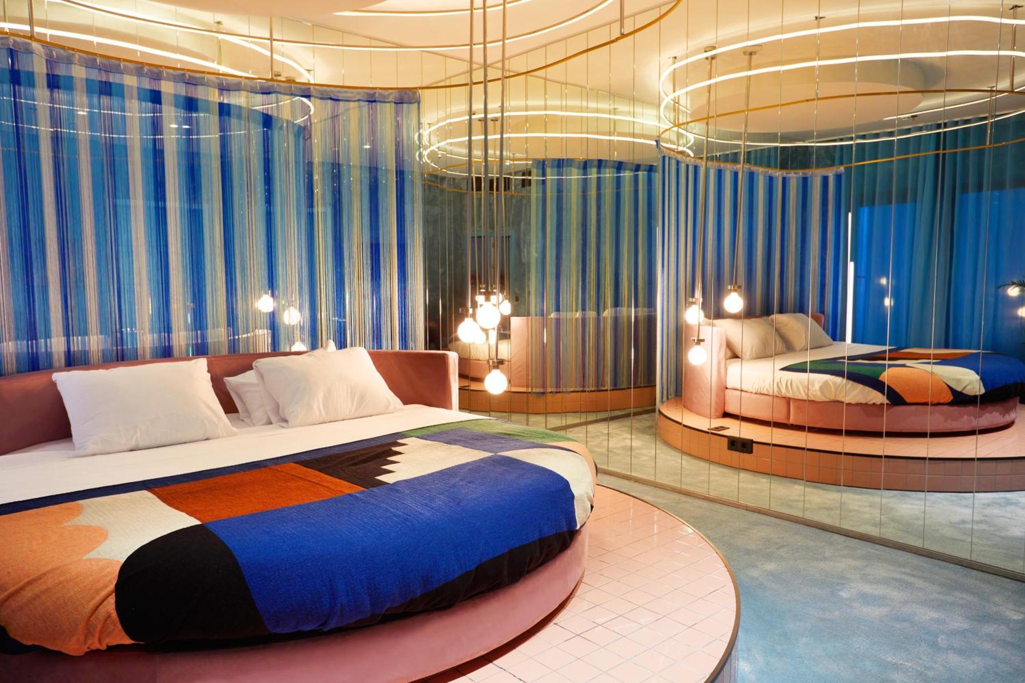 Tsh Hotel